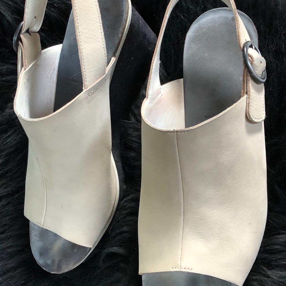 Coclico Sandals - Picture 2 of 7